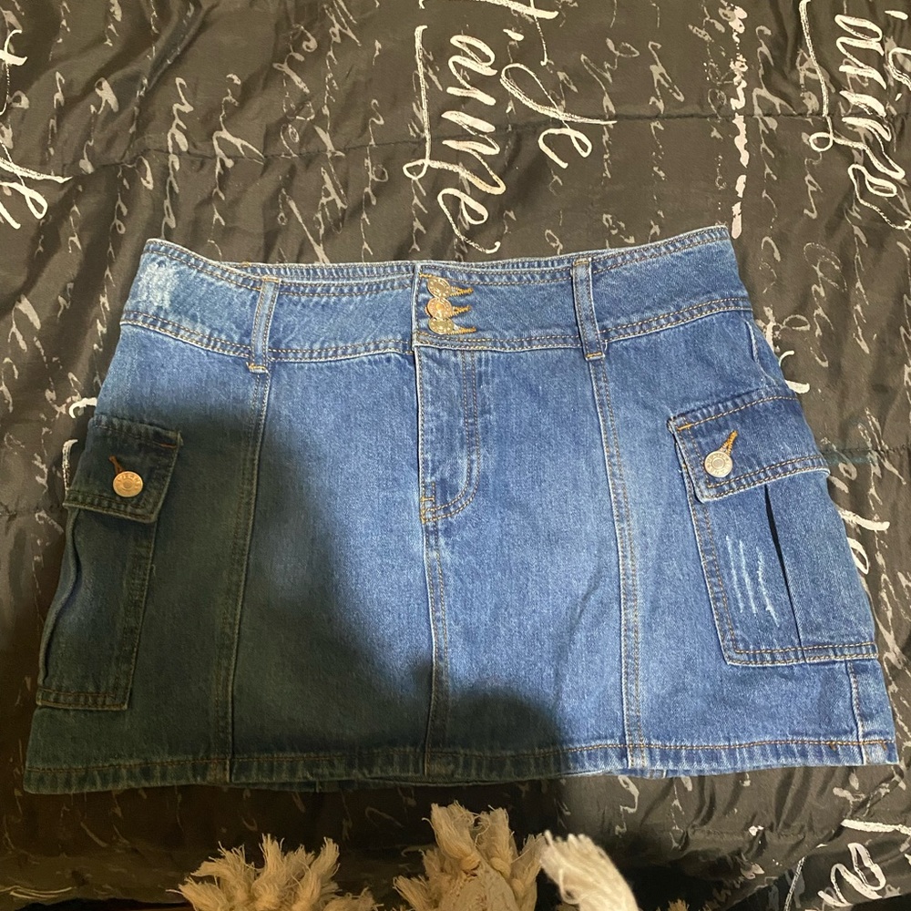 Cargo jean skirt